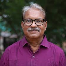 On the sets of the classic film *Masoom*, director Shekhar Kapur is seen  with his stellar cast, including Shabana Azmi, Naseeruddin Shah, Urmila  Matondkar, Jugal Hansraj, and Aradhana Srivastav. This heartwarming picture