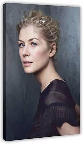 Póster y arte de pared de Actrices Britanniques Rosamund Mary Ellen Pike 8,  diseño moderno de cuadros de 30 x 45 cm : Amazon.es: Hogar y cocina