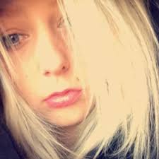 amber doak (@CrazyBeautyyy)