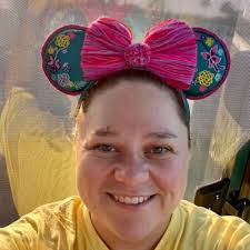 Keli Starr (@keli_renea)