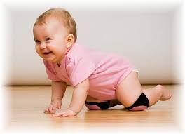 Wann krabbeln baby, thailandische baby krabbeln isoliert stockfoto und mehr bilder von 2015 istock. Warum Krabbeln Fur Babys So Wichtig Ist Ich Bin Mutter