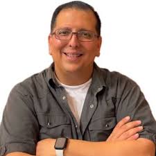 Tengo Un hijo de 4 años que tiene estafilocco (mrsa). hay algun tratamiento  para el? solo me dicen