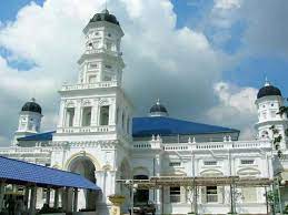 There are plenty of things you can do in this quickly expanding city, and we'll name you a few. 5 Masjid Paling Cantik Di Johor
