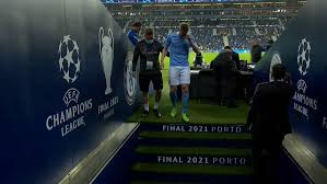 On this page injuries as well as suspensions. Ucl Final De Bruyne Goes Off In Tears After Strong Hit From Rudiger Marca