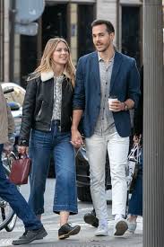 Melissa Benoist And Chris Wood Strolling On Rue Royale In Paris Https Ift Tt 2okqcgy Chris Wood Melissa Supergirl Melissa Benoist