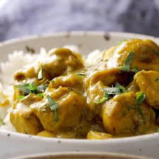 Easy Thai Yellow Curry Paste Pinch Of Yum Video Recipe Video Thai Yellow Curry Curry Recipes Yellow Curry Paste