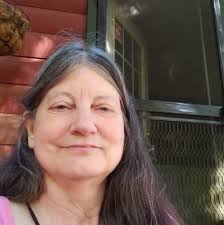 Is Verizon cell service acting strangely?