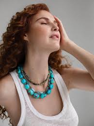 Beth Farber's Instagram, Twitter & Facebook