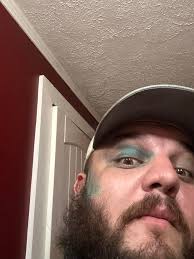 Why isn't my Sims 4 pond water super blue and can I change the color?