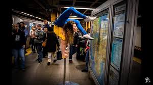 Does Sofie Dossi Have A Spine Yes Or No Pin By Erin Ambrose On Sofie Dossi Sofie Dossi Dance Photography Acrobatics