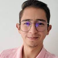 Edgar Achury's Instagram, Twitter & Facebook