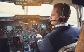 Complete your commercial pilot licence; Learn To Fly Become A Commercial Pilot
