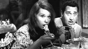 Alberto sordi, il medico della mutua (luigi zampa, 1968). Alberto Sordi E Lea Massari In Una Vita Difficile Pictures For Kitchen Walls Italian Actress Photo