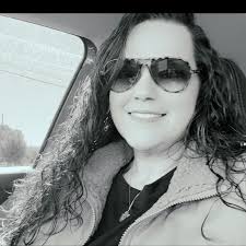 I'm looking for a new orthopedic doctor. Does anyone have any  recommendations