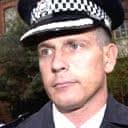 Met deputy Paddick to quit