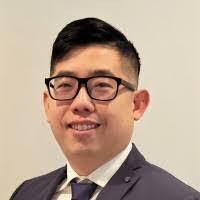 Raymond Mui's Instagram, Twitter & Facebook