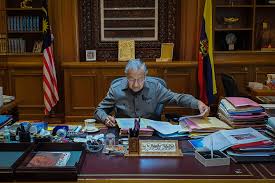 The opposition would want him to be the next prime minister taking over from tun dr mahathir mohamad. Malaysia S Next Prime Minister Mahathir Mohamad Plans To Rule Without Umno S Help So Does Anwar Ibrahim South China Morning Post