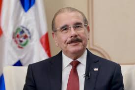 Danilo Medina llama a los peledeístas a defender el voto