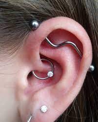 Fresh Daith With An Anatometalinc Bezel Cz Also Featuring A Great Custom Industrial Done By M Industrial Piercing Jewelry Hammered Hoop Earrings Ear Jewelry