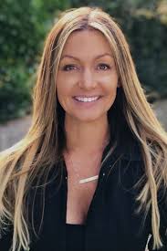 Shannon Dodson's Instagram, Twitter & Facebook