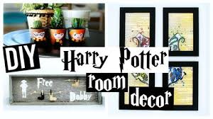Diy Harry Potter Room Decor Deco Chambre Facile Francais C Geek Fandom En 2019 Deco Chambre Deco Chambre Adolescent Et Salle De Harry Potter