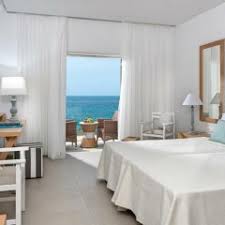In the main hotel restaurant there is a rich breakfast on offer and a great choice of food a la carte for lunch and dinner. Maritimo Beach Hotel In Sissi Greece From 129 Photos Reviews Zenhotels Com