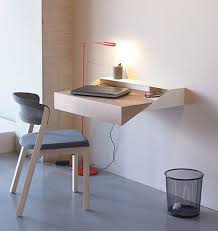 Sekretar Als Kleiner Arbeitsplatz Homestories Schreibtische Fur Kleine Raume Design Schreibtisch Schreibtisch Klappbar