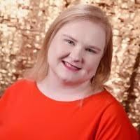 Kristin Goode's Instagram, Twitter & Facebook