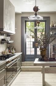 Traditional Kitchen With High End Appliances And Cabinets Kitchentrend Kitchendesign House Interior Rustic Home Interiors Kitchen Interior