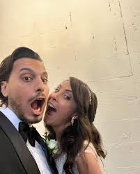 One week already🙌🏽🍾Writing our own story one chapter at a time🙏🏽 . . .  #wedding #groom #bride #family #union #montreal #mtl #mtlmoments #oldport  #gareviger #oneweek #chapter #church #bam #tothemoon