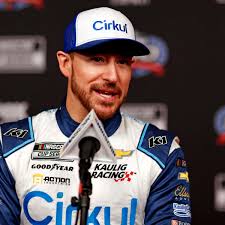 Daniel Hemric signs with McAnally-Hilgemann Racing for 2025