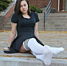 Redmoon feet | MOTHERLESS.COM ™