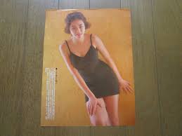 切り抜き】 小松千春 3枚6ページ 水着等