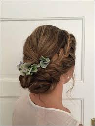 Die Besten 25 Brautfrisur Geflochten Ideen Auf Pinterest Einfache Frisuren Brautfrisur Frisur Hochzeit Hochzeitsfrisuren