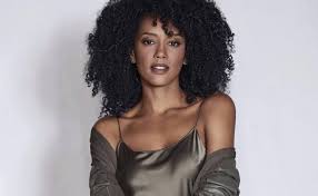 #tais araujo #revista nova #making of #fashion. Tais Araujo Recebe Pintura Em Forma De Homenagem Todos Negros Do Mundo