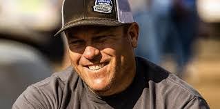 Matthew Tribble's Instagram, Twitter & Facebook