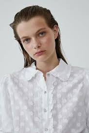 Zara White Floral Puffed Sleeves Top with Gem Buttons, Women's Fashion,  Tops, Blouses