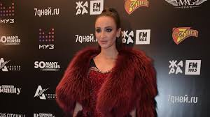 Я ни разу в жизни не была беременной. Beremenna Schastlivaya Buzova Porezvilas Na Prirode Dom 2