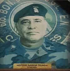 El general de brigada Rafael Leónidas Trujillo Molina y el Lic Rafael  Estrella Ureña, momentos antes de ser juramentandos cómo presidente y  vicepresidente de la República Dominicana. Entre los oficiales presentes en