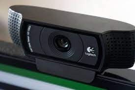 Kamera ini termasuk kamera professional membutuhkan microphone eksternal agar video kalian memiliki suara yang bagus seperti videonya. 5 Rekomendasi Webcam Terbaik Dengan Resolusi Tinggi