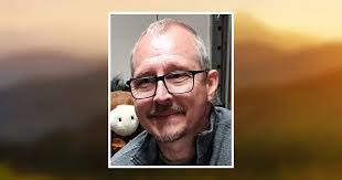 Sharon Ruggles's Instagram, Twitter & Facebook