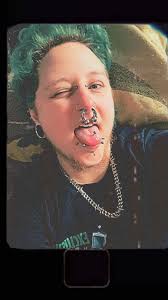 Can I have a bite plezzz!!!! 🤤