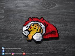 Pokemon Pikachu Sous Un Bonnet Geant Perles Hama Pokemon Pikachu Under A Giant Cap Perler Beads Pokemon Perle Hama Pokemon Perles Hama Pokemon