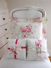 I divani in stile etnico sono le soluzioni migliori per realizzare. 7 Idee Per Il Cuscino Per La Poltrona In Stile Shabby Chic Provenzale O Country Arredamento Provenzale