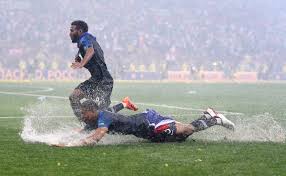 Âgé de 25 ans à l'heure de disputer l'euro 2021, le français a passé des caps importants. Viewfinder Players Celebrate France S World Cup Final Victory Over Croatia Pacific Standard