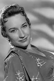 湖上的学校_购票_剧情介绍_演职人员_图集-猫眼电影