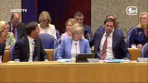 Er wordt druk onderzoek gedaan naar de vrouw die het hart van rutte heeft gestolen, maar wie ze is blijft vooralsnog een groot geheim. Luckytv Zoek Een Leuke Vriendin Youtube