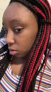 Kizzy Hunt's Instagram, Twitter & Facebook