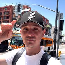 What sports options are available for kids in Arizona