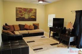 Rem Services Presents Hilton Estates South Sound 2 Bed 2 5 Bath For Rent Read The Property Description Like Location Bedding And Bath Property Home Decor